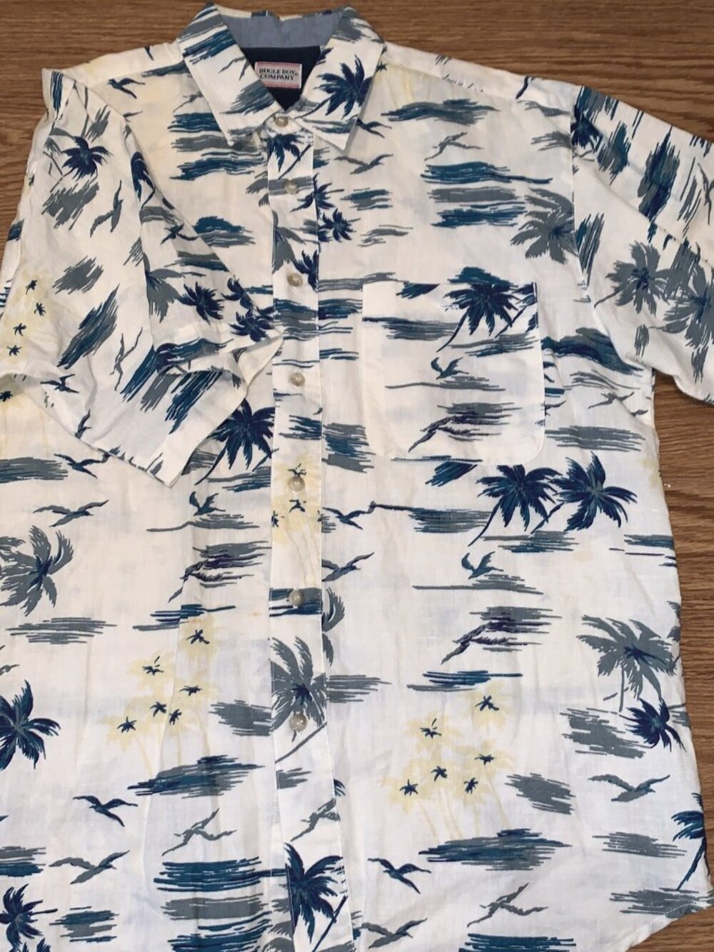 Bugle Boy Company Mens Size Medium Palm Tree Hawaii Short Sleeve Button Up Shirt